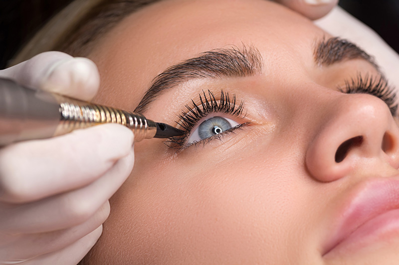 Semi-Permanent Eyeliner Tattoo treatment being performed by Haven Permanent Cosmetics